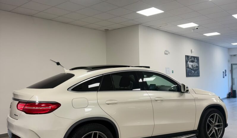 
								Mercedes GLE Coupe full									