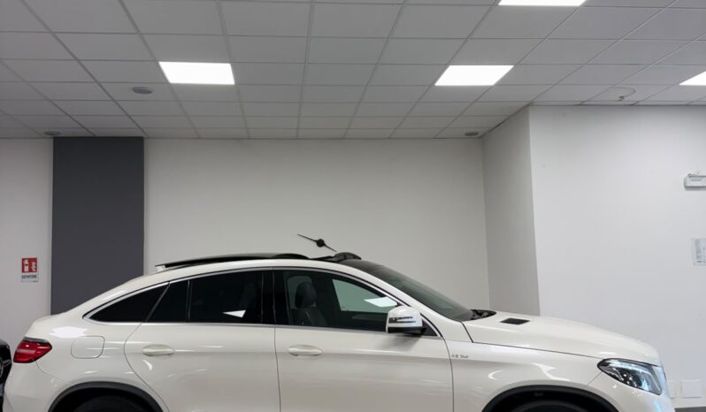 
								Mercedes GLE Coupe full									