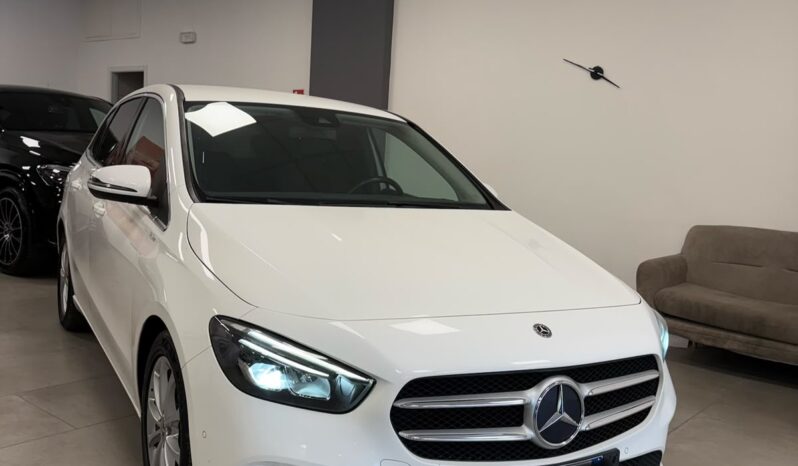 
								Mercedes Classe B full									
