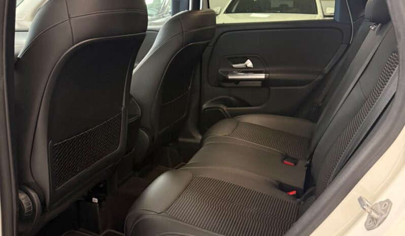 
								Mercedes Classe B full									