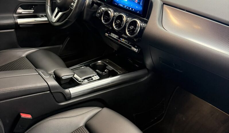 
								Mercedes Classe B full									