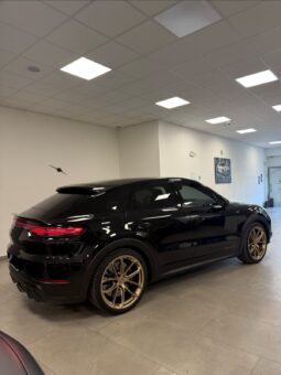 
										Porsche Cayenne Coupe Turbo GT full									