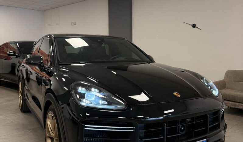 
								Porsche Cayenne Coupe Turbo GT full									
