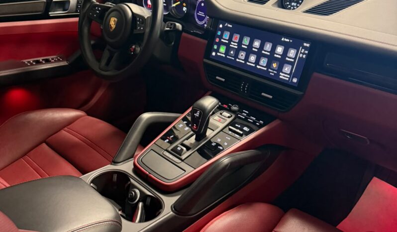 
								Porsche Cayenne Coupe Turbo GT full									
