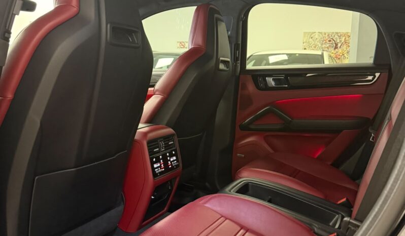 
								Porsche Cayenne Coupe Turbo GT full									