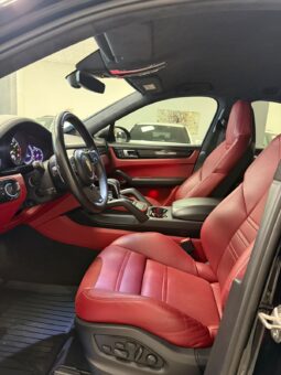 
										Porsche Cayenne Coupe Turbo GT full									