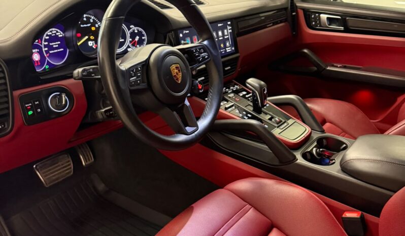 
								Porsche Cayenne Coupe Turbo GT full									