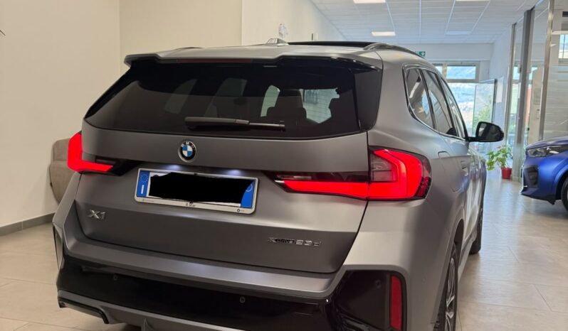 
								BMW X1 m Sport full									