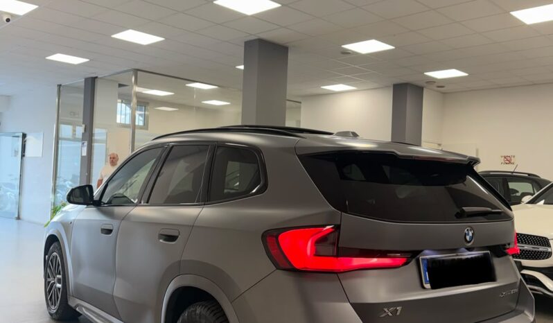 
								BMW X1 m Sport full									